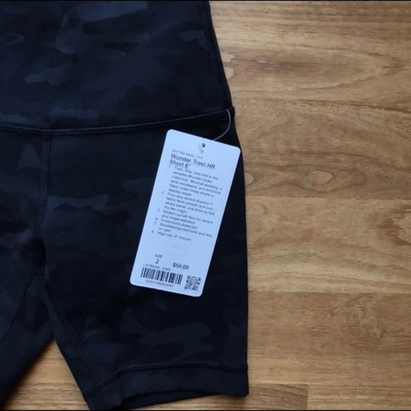 SOLD Wunder Train Shorts 6” Lululemon Size 2 - Picture 2 of 10